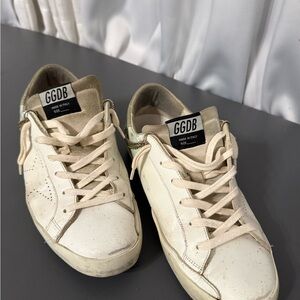 Golden Goose Cream White Low-Top Sneakers